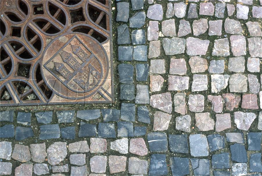 Drain cover / Location: Prague, Czech Republic