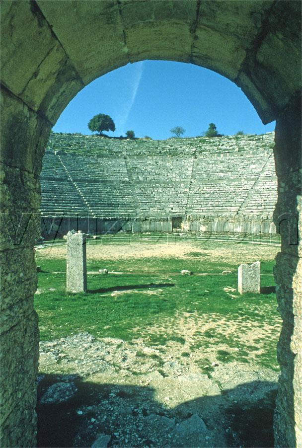 The theatre, Dodoni / Location: Dodoni, Greece